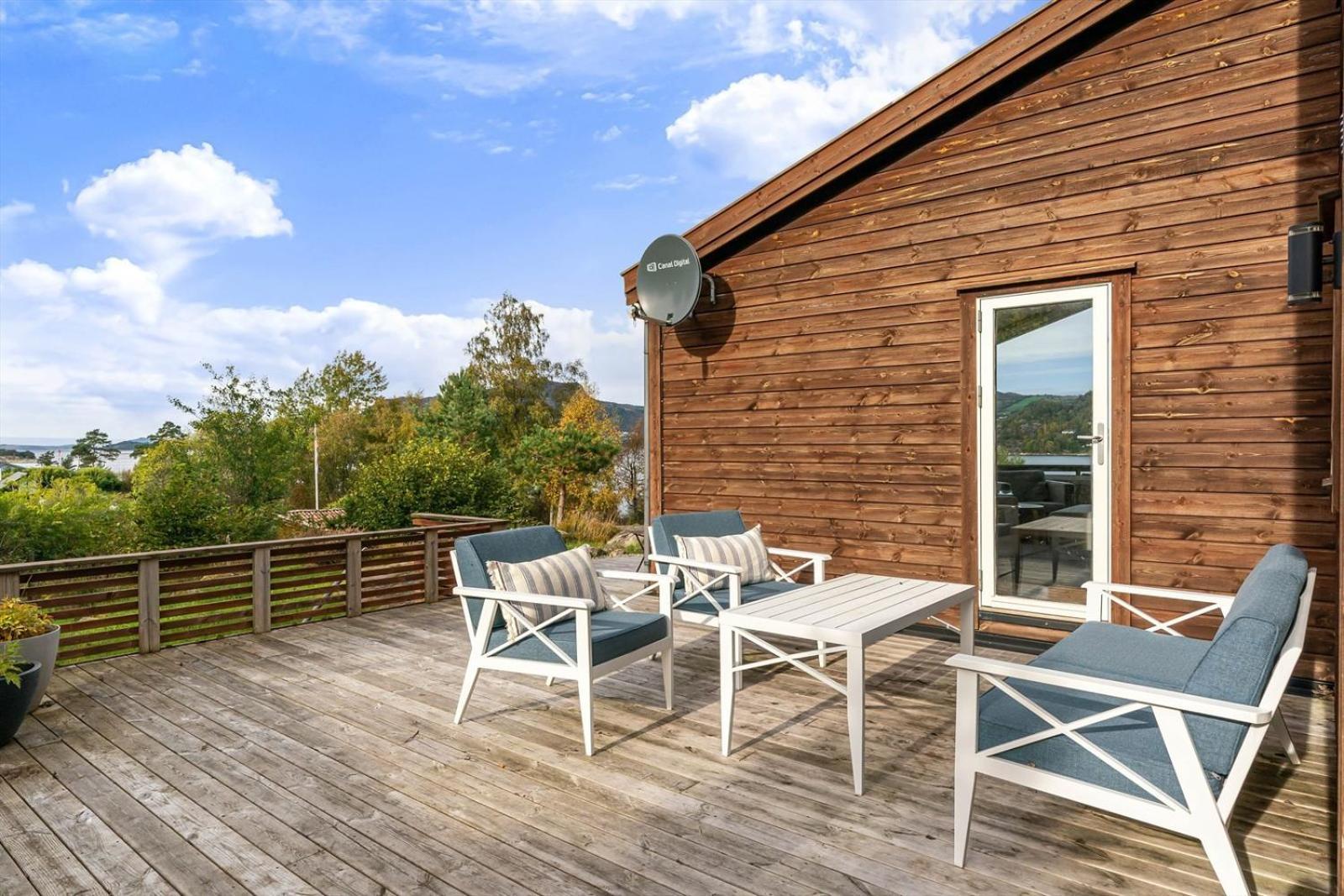 约尔珀兰Charming House Located By The Fjord With The Pultpitrock Within Short Distance别墅 外观 照片