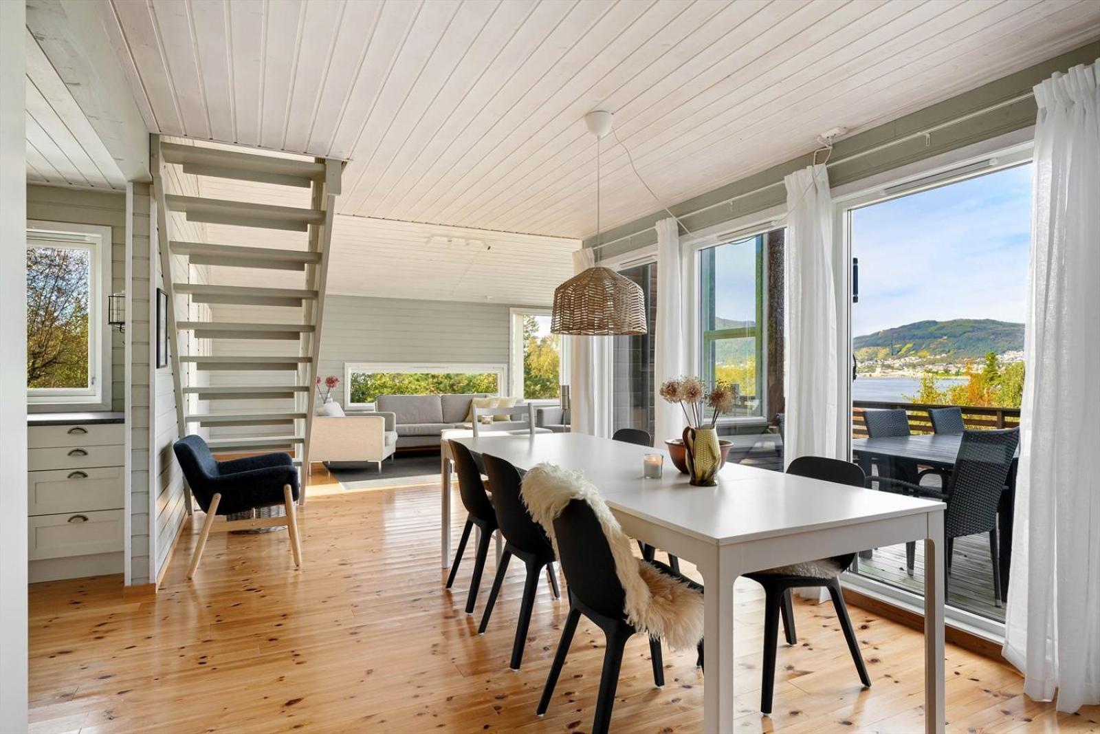 约尔珀兰Charming House Located By The Fjord With The Pultpitrock Within Short Distance别墅 外观 照片