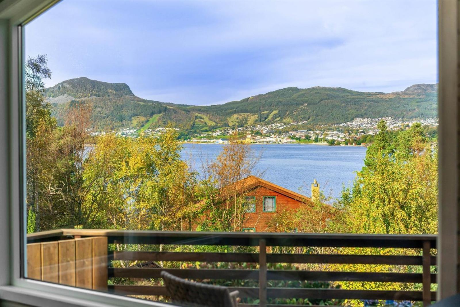 约尔珀兰Charming House Located By The Fjord With The Pultpitrock Within Short Distance别墅 外观 照片