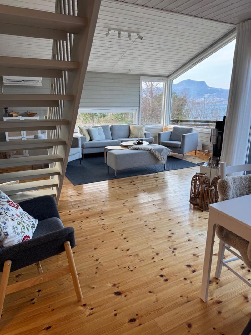 约尔珀兰Charming House Located By The Fjord With The Pultpitrock Within Short Distance别墅 外观 照片