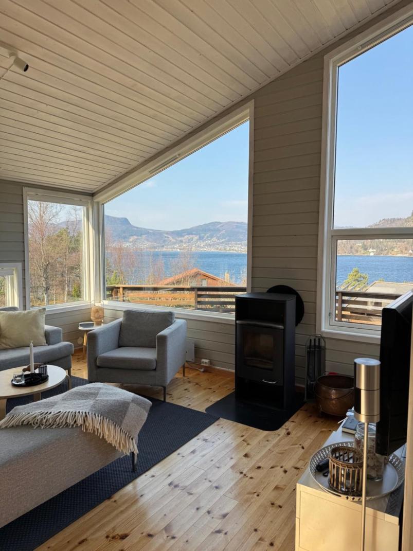 约尔珀兰Charming House Located By The Fjord With The Pultpitrock Within Short Distance别墅 外观 照片