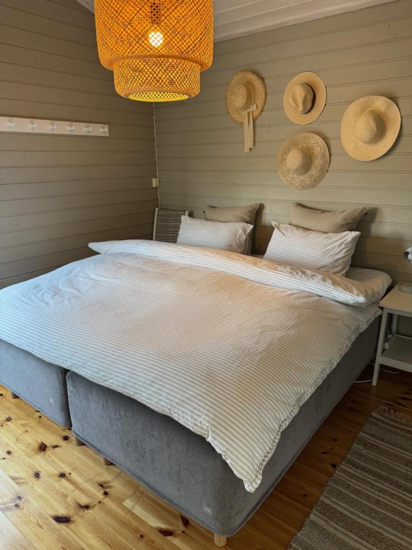 约尔珀兰Charming House Located By The Fjord With The Pultpitrock Within Short Distance别墅 外观 照片